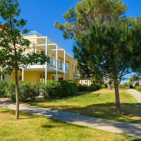 Apartman With Terrace & Pool Six-Fours-les-Plages